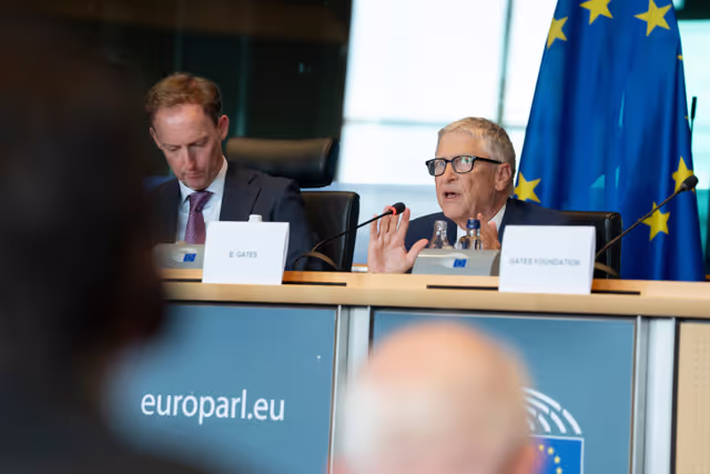 Foto 41: DEVE Extraordinary meeting - Exchange of views with Bill GATES, Chair of the Gates Foundation