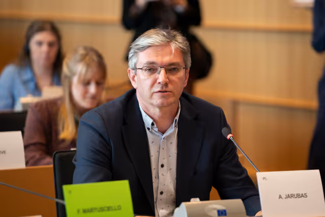 Foto 31: DEVE Extraordinary meeting - Exchange of views with Bill GATES, Chair of the Gates Foundation