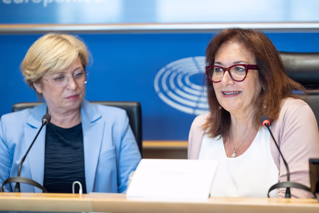 Fotografie 23: Europe's Demographic Crossroads - Exchange of views with Commissioner Dubraska SUICA