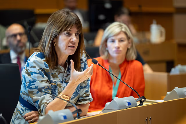 Fotografie 6: Europe's Demographic Crossroads - Exchange of views with Commissioner Dubraska SUICA