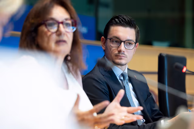 Fotografie 3: Europe's Demographic Crossroads - Exchange of views with Commissioner Dubraska SUICA