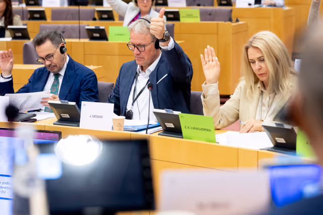 Fotagrafa 19: TRAN vote on two legislations that seek to reinforce passenger rights