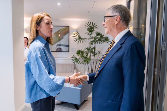Roberta METSOLA, EP President meets with Bill GATES, Chairman of the Gates Foundation