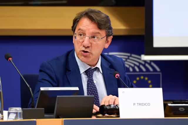 Valokuva 14: SEDE FISC - Public Hearing: The European Defence Union: tax matters