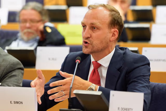 Valokuva 5: SEDE FISC - Public Hearing: The European Defence Union: tax matters