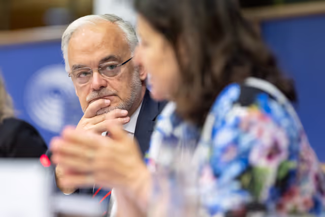 Photo 16: Public and parliamentary diplomacy in action : ' What does Team Europe’s support look like on the ground in Ukraine ? '