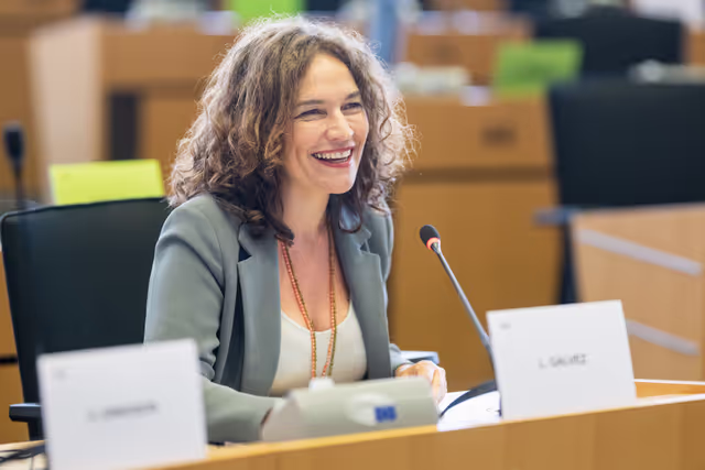 Fotografi 23: ITRE - Exchange of views with Ekaterina Zaharieva, Commissioner for startups, Research and Innovation, on the EU startup and scale up strategy