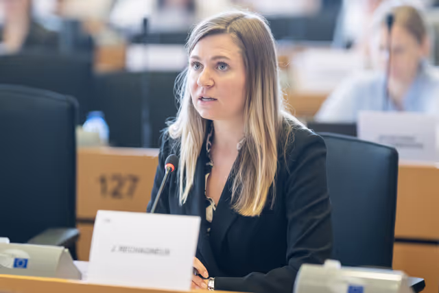 Fotografi 20: ITRE - Exchange of views with Ekaterina Zaharieva, Commissioner for startups, Research and Innovation, on the EU startup and scale up strategy