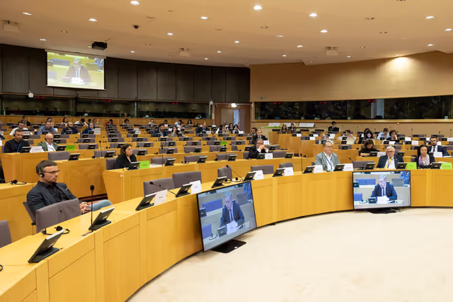 Fotografia 9: SEDE - Exchange of views with Admiral Giuseppe Cavo Dragone, Chair of the NATO Military Committee