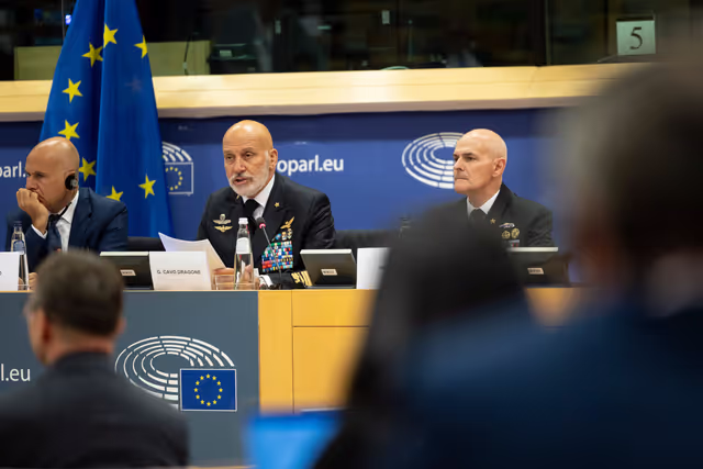 Fotografia 31: SEDE - Exchange of views with Admiral Giuseppe Cavo Dragone, Chair of the NATO Military Committee