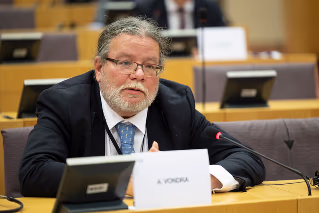 Fotografia 16: SEDE - Exchange of views with Admiral Giuseppe Cavo Dragone, Chair of the NATO Military Committee