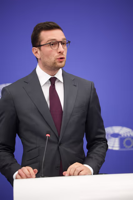 Zdjęcie 5: Press briefing Patriots for Europe