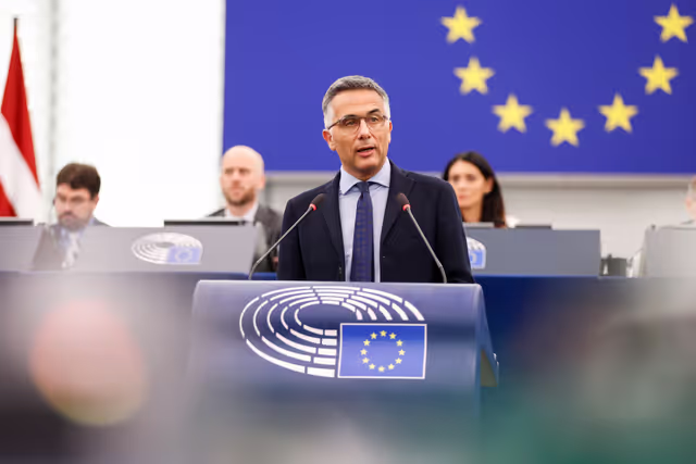 Φωτογραφία 15: EP Plenary session - Presentation of the Chemicals Package