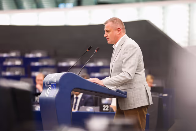 Φωτογραφία 10: EP Plenary session - Presentation of the Chemicals Package