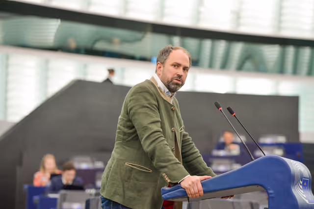 Foto 2: EP Plenary session - Revision of the European Climate Law