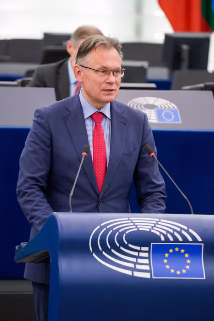 Photo 12 : EP Plenary session - Situation in the Middle East