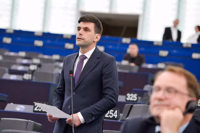 Φωτογραφία 4: EP Plenary session.- 2023 and 2024 reports on North Macedonia