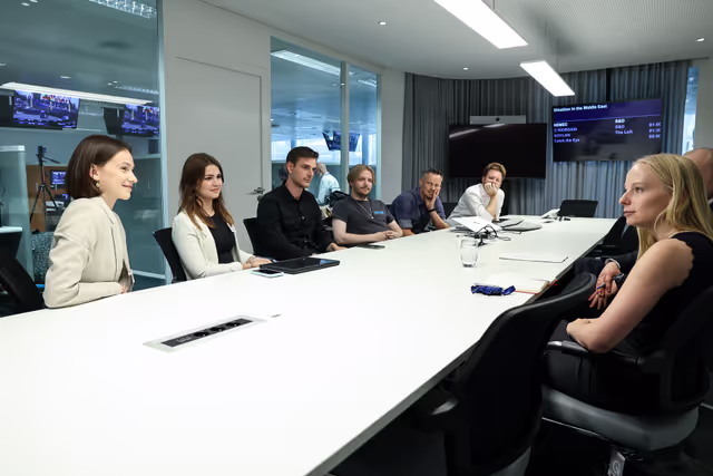 Foto 11: Press briefing with Sabrina REPP