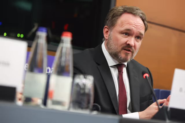 Photo 10 : Conference of Committee Chairs