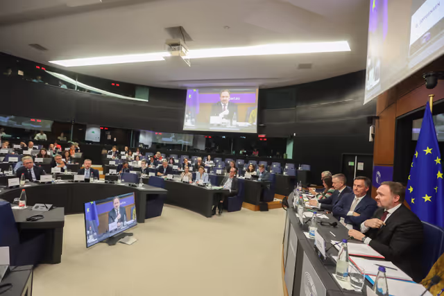 Photo 5 : Conference of Committee Chairs