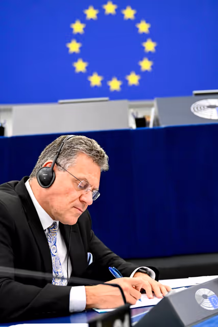 Photo 26: EP Plenary session - EU-US trade negotiations