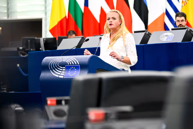 Photo 19: EP Plenary session - EU-US trade negotiations