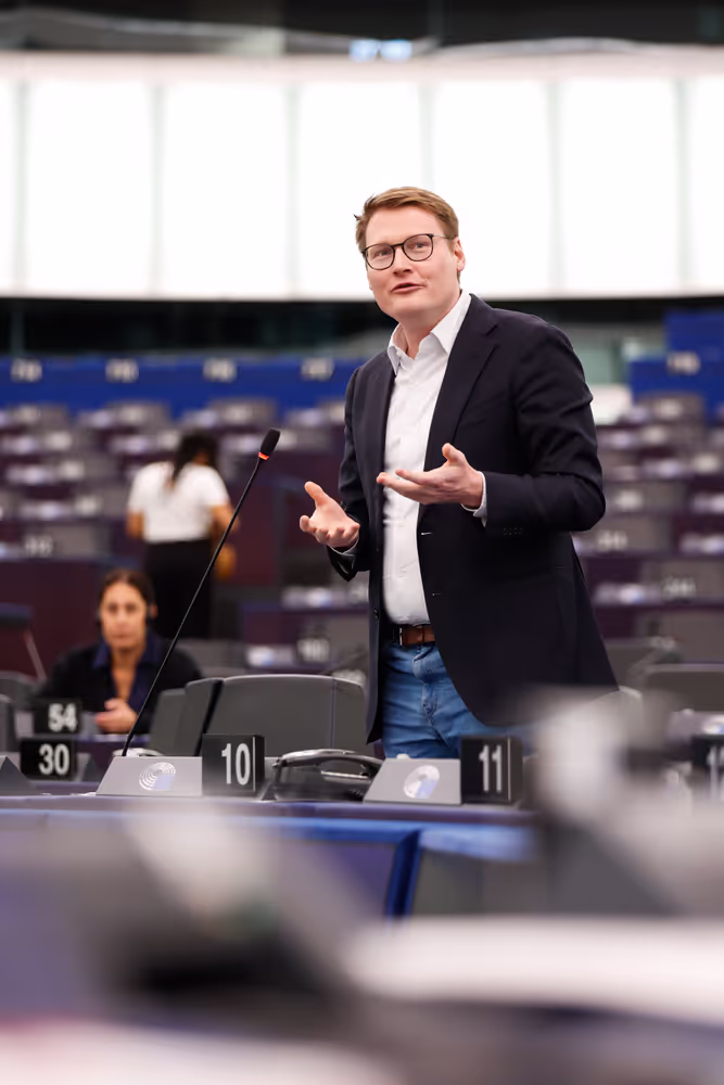 EP Plenary session - Alleged misuse of EU funds by Members of the far-right and measures to ensure institutional integrity