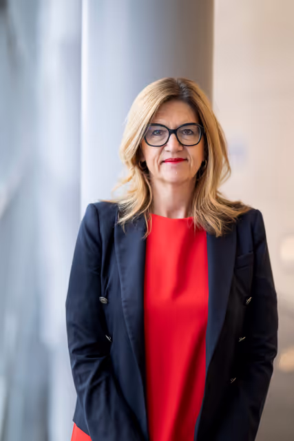 Foto 12: Stephanie YON COURTIN in the EP in Strasbourg