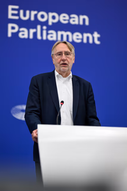 Fotografija 11: Press conference  on the EU-US trade negotiations