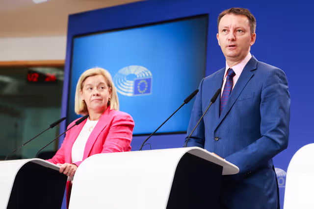 Fotografie 11: Press conference on Parliament's priorities on MFF ahead of Commission proposal