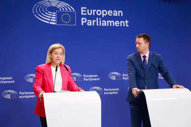 Fotografie 9: Press conference on Parliament's priorities on MFF ahead of Commission proposal