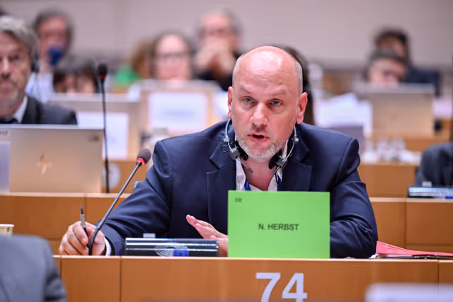 Photo 5: BUDG - Exchange of views with Piotr SERAFIN, Commissioner for Budget, Anti-Fraud and Public Administration on the MFF beyond 2027 and Own Resources