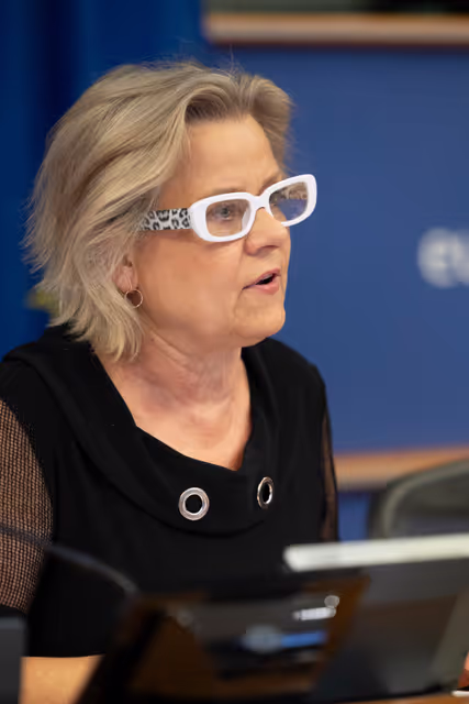 Photo 26: AGRI - Exchange of views with Commissioner Hansen: presentation of the legislative proposal for the CAP after 2027