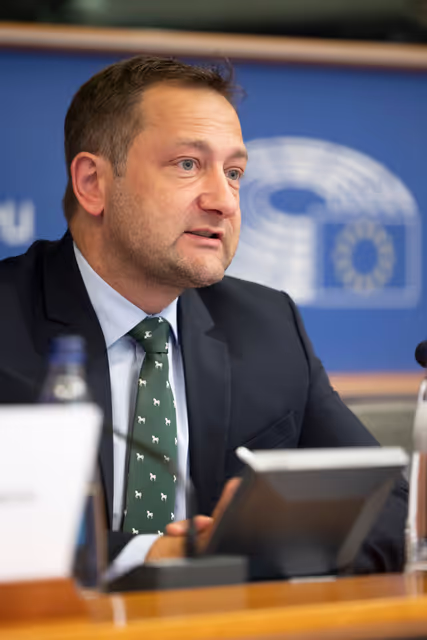 Photo 24: AGRI - Exchange of views with Commissioner Hansen: presentation of the legislative proposal for the CAP after 2027