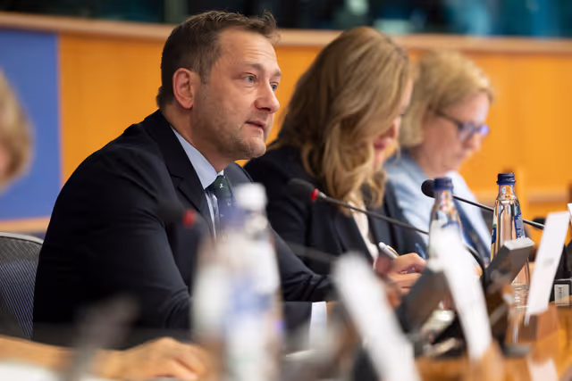 Photo 23: AGRI - Exchange of views with Commissioner Hansen: presentation of the legislative proposal for the CAP after 2027