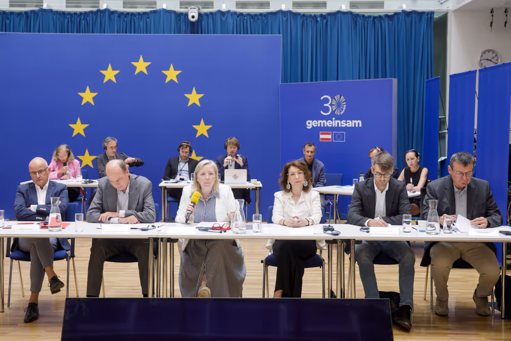 HOUS mission to Vienna