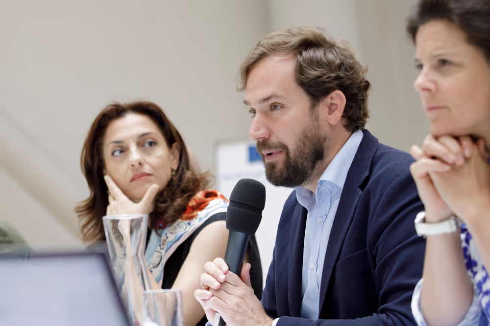 HOUS mission to Vienna