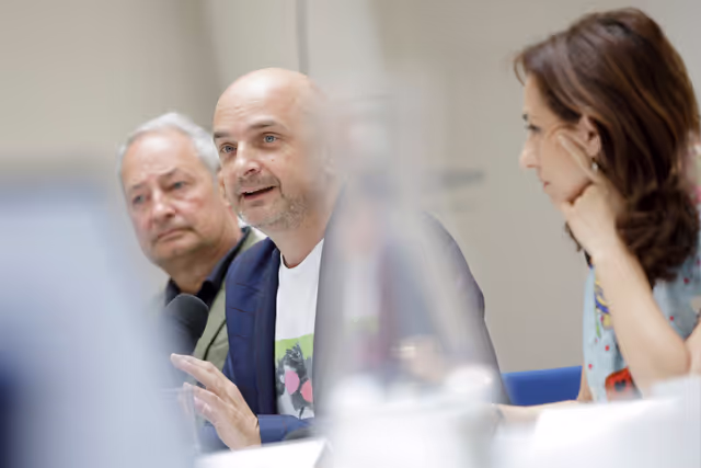 Zdjęcie 8: HOUS mission to Vienna