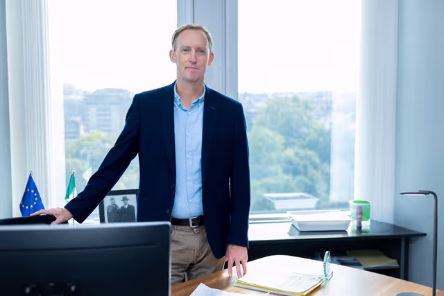 Photo 3: Barry ANDREWS in the EP in Brussels