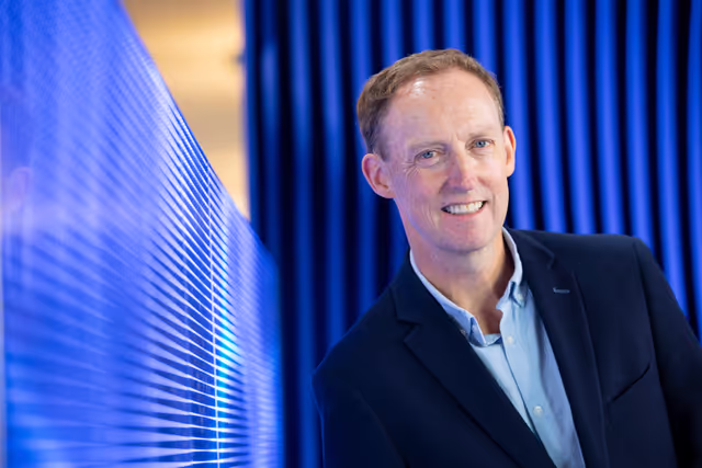 Photo 2: Barry ANDREWS in the EP in Brussels