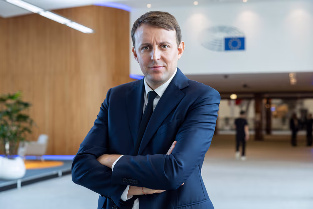 Javi LOPEZ in the EP in Brussels