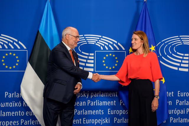 Foto 11: Roberta METSOLA, EP President meets with Alar KARIS, President of Estonia