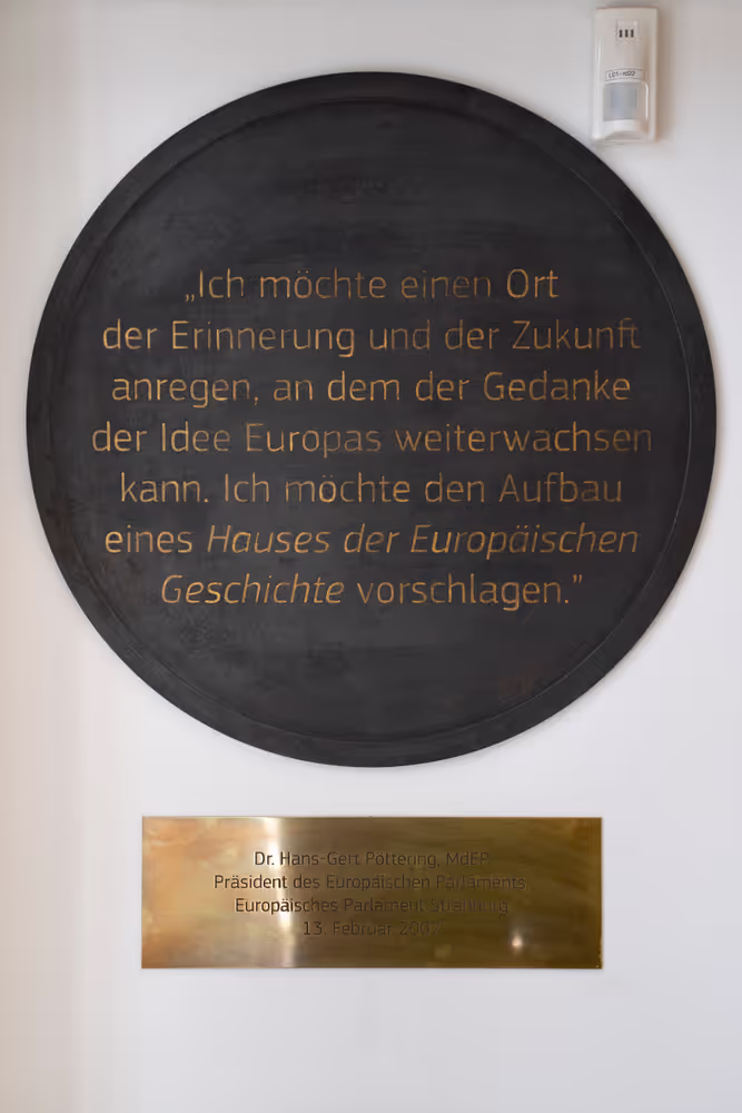 The commemorative plaque at the House of European History