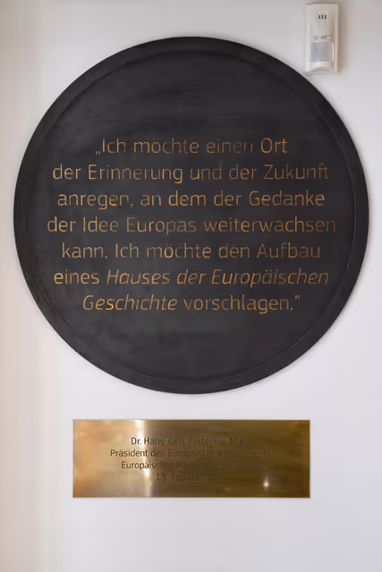 The commemorative plaque at the House of European History