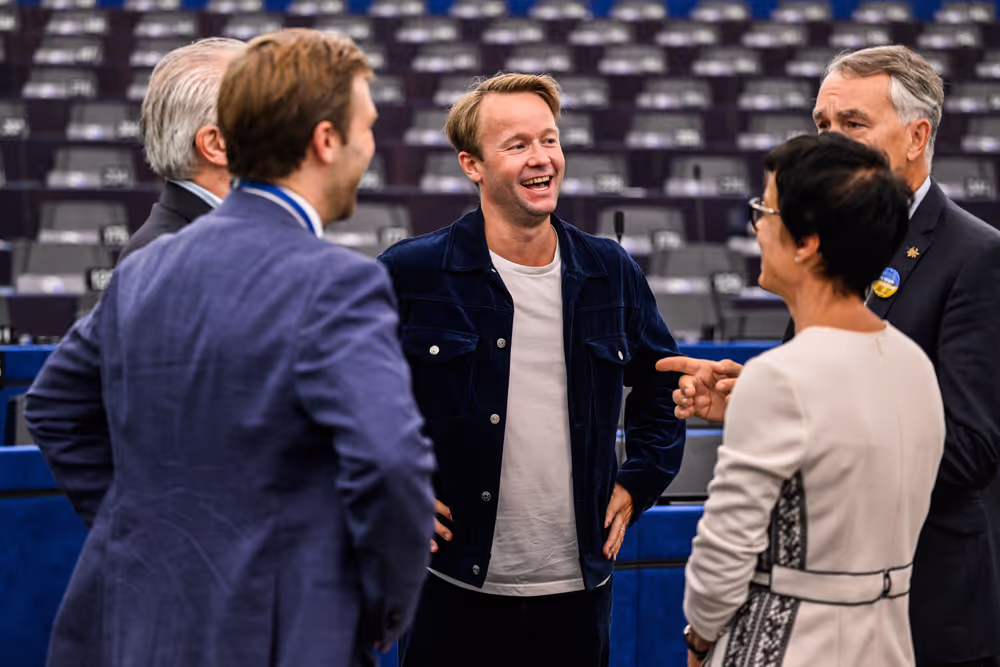 EP Plenary session - EU action to ensure security guarantees and just peace for Ukraine