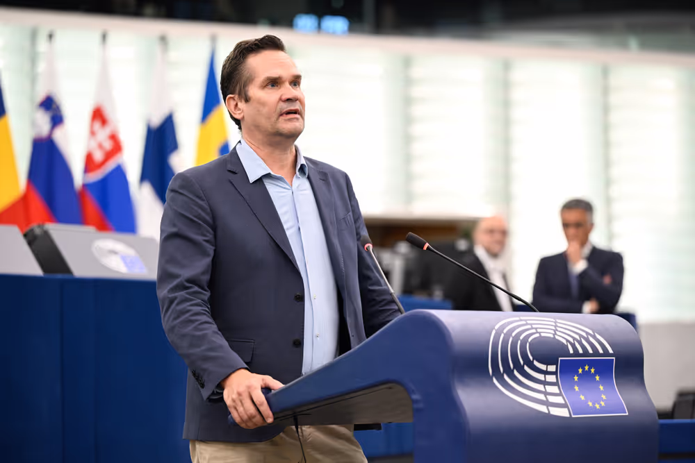 EP Plenary session.- EU action to ensure security guarantees and just peace for Ukraine