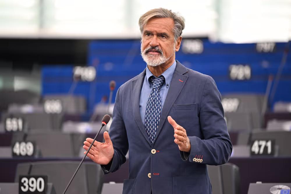 EP Plenary session.- EU action to ensure security guarantees and just peace for Ukraine