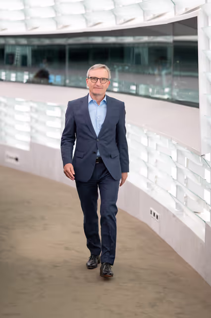 Fotografia 3: Thomas GEISEL in the EP in Strasbourg