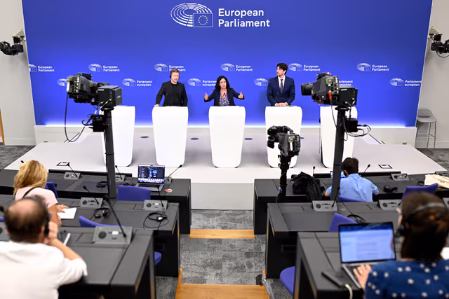 Press briefing The Left