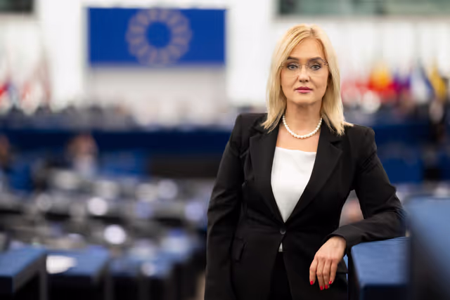 Fotografie 4: Magdalena ADAMOWICZ in the EP in Strasbourg.